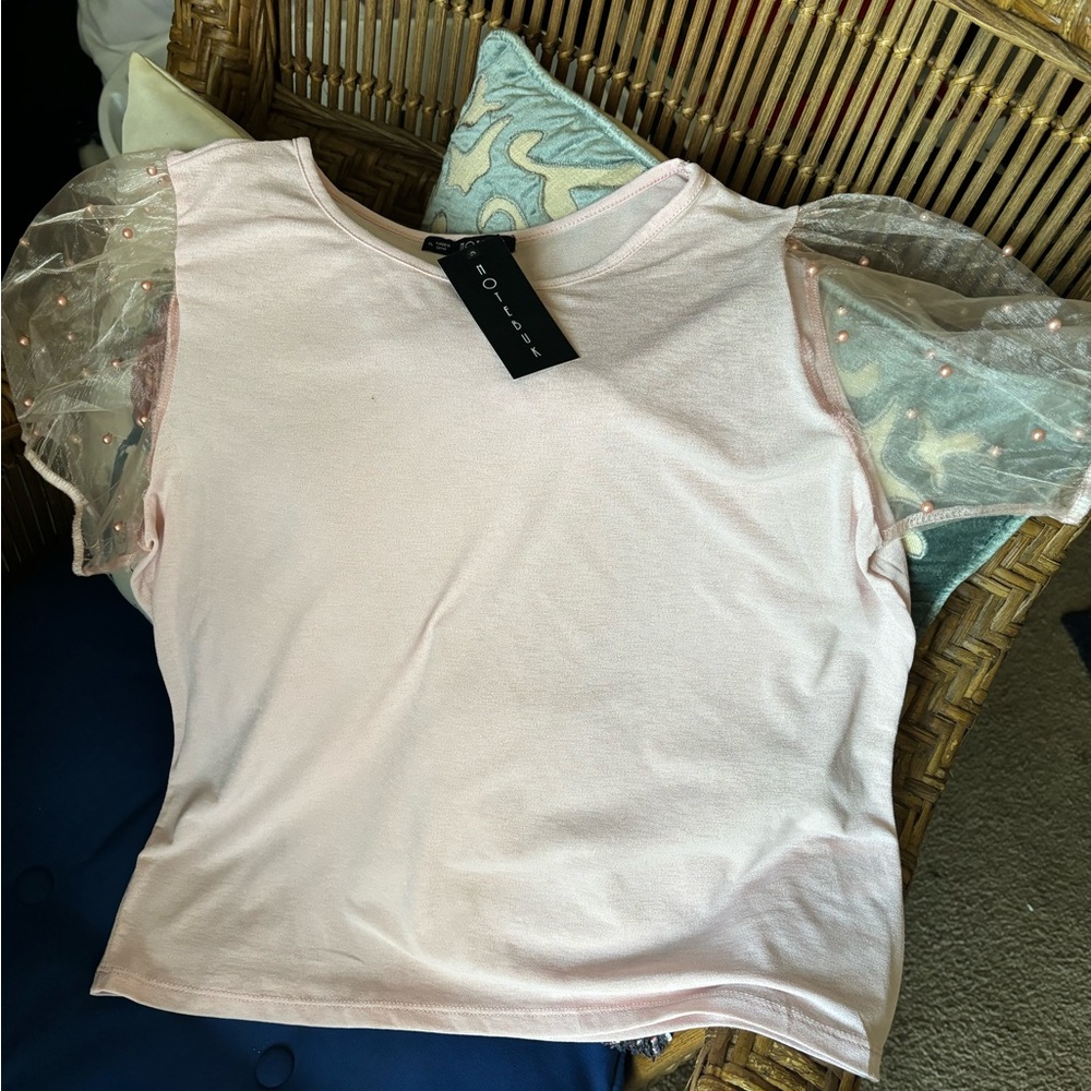 Pale Pink Short-Sleeve Tee with Sheer Pearl Puff Sleeves